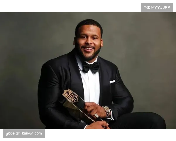 公羊防守截锋唐纳德退役留下队史传奇纪录